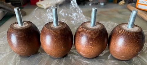 Piedini legno per mobili - in,