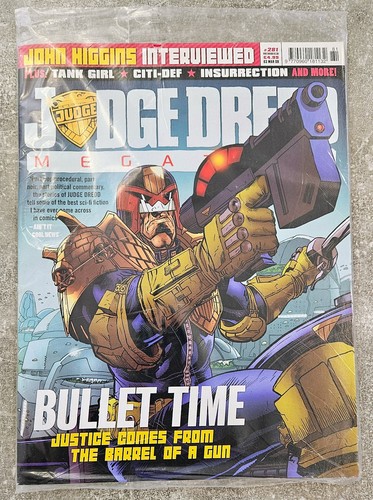 Judge dredd megazine volume - dredd,