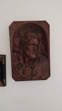 Bassorilievo in legno intagliato – Volto di Cristo con corona di spine
