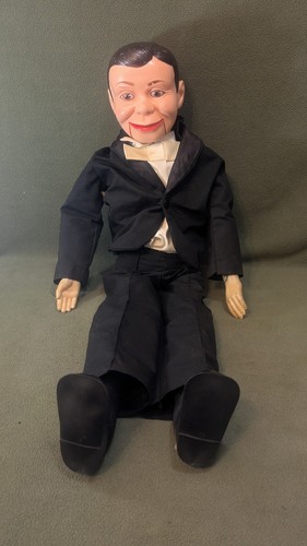 Bambola manichino ventriloquo