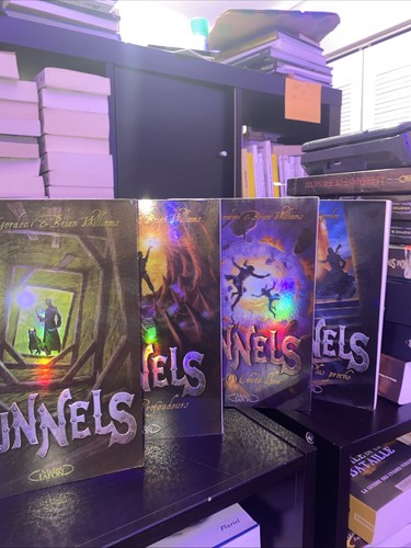 Tunnels 4 roderick - #1-4,