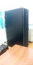 Armadio Rack APC 3100 compreso contenuto - server,  gruppi continuità sist contr