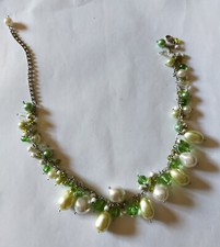 Collana pietre verde petrolio