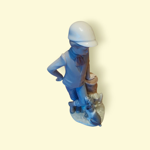 Nao lladro 0380 ragazzo - -,