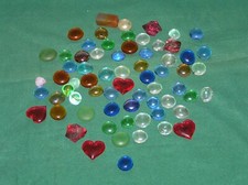 LOTTO 70 VETRI DA ARREDO - VARIE MISURE E FORME - CUORE, TONDI, SASSI, BIGLIE