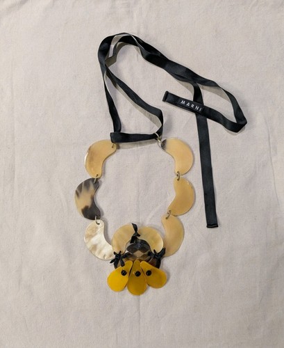 Collana con cravatta nastro - con,