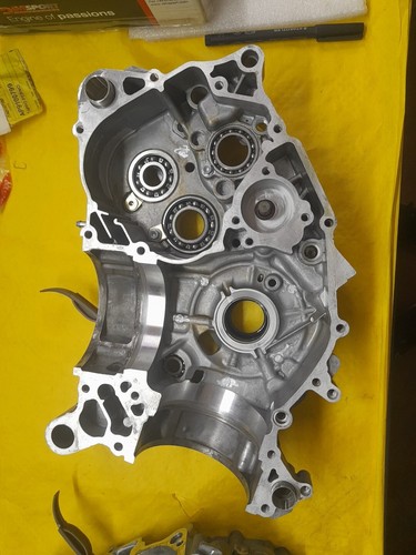 Coppia carter motore aprilia - coppia,
