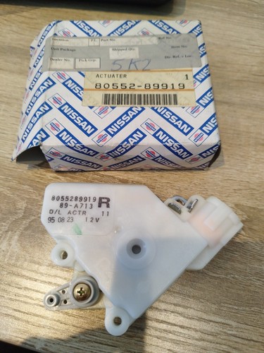Attuatore serratura porta auto