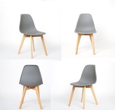 Set 4 sedie in plastica da