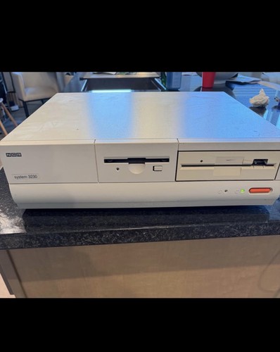 Ncr system 3230 computer - system,