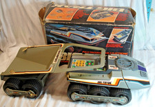 1979 MILTON BRADLEY BIG TRAK W/BOX & TRANSPORT-SOME FUNCTIONS WORK