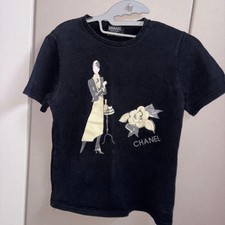 T-SHIRT NERA ILLUSTRATA CHANEL