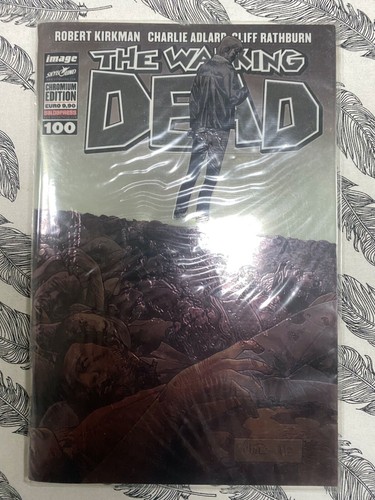 The walking dead comic 100 - the,