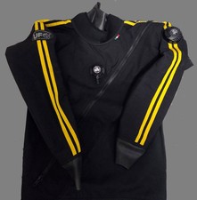 MUTA STAGNA TRILAMINATO UFO UGLY FISH CERTIFICATO + SOTTOMUTA AQUALUNG