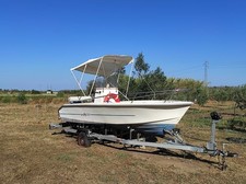 Barca a motore usata 5 mt  +