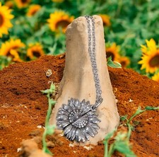 Collana A Forma Di Girasole Con Foto In Resina Personalizzata
