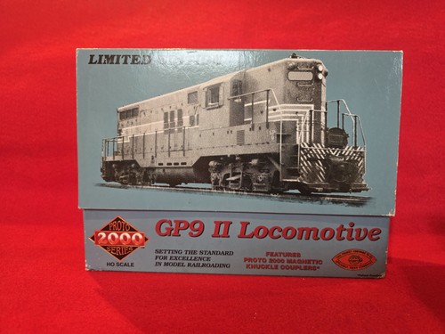 Locomotiva proto 2000 - gp9, ii