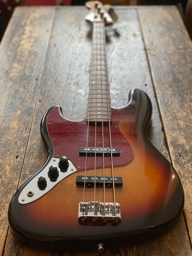 Lefty fender jazz - '62, bass