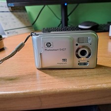 Fotocamera digitale HP Photosmart E427 6.0 megapixels foto videoclip zoom 5x