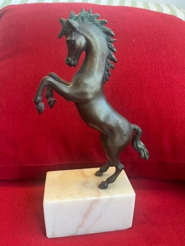 Cavallino rampante bronzo - in, o