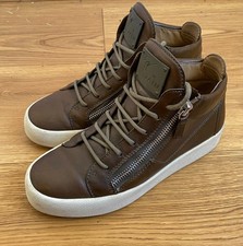 Sneakers alte autentiche di