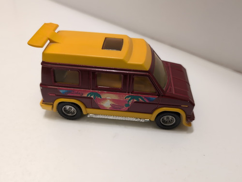 Majorette gmc van holiday - majorette, 1:36