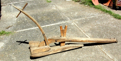 Antico aratro legno - ,, in