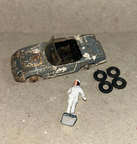 Corgi gs40 emma - peel, white