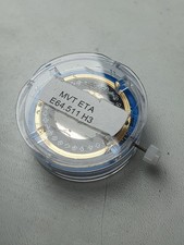 Mouvement ETA Swiss Made E64.511, disque de date Noir. Heure Minute Seconde