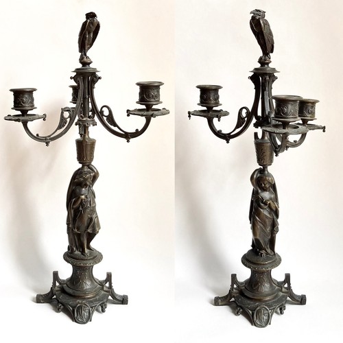 Insolito candelabro bronzo