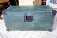 ANTICO BAULE IN LEGNO LACCATO COLOR  VERDE COPERCHIO PIATTO cm 75x40 h 35