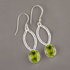 Orecchino pendente pietra