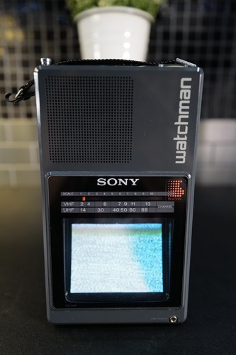 Vintage 1987 sony watchman - tv,