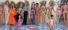 LOTTO  12    BARBIE   NON  MATTEL