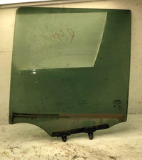 RICAMBI USATI, VETRO SCENDENTE PSTERIORE SINISTRO NISSAN PATHFINDER (FUME')