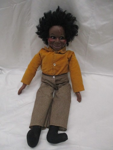 Bambola manichino ventriloquo