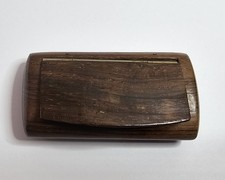 Antica tabacchiera in legno 
