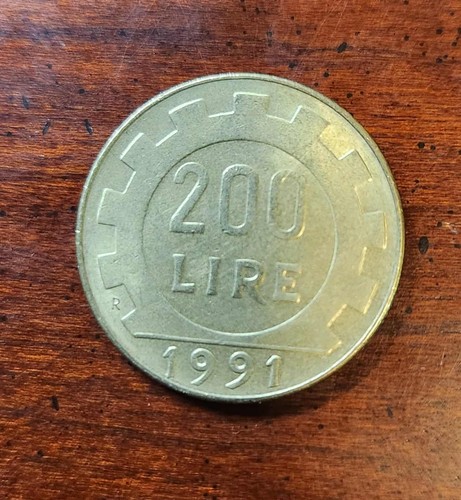 Italy 200 lire - 200,