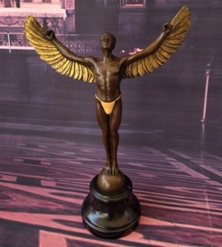 Statua uomo scultura bronzo