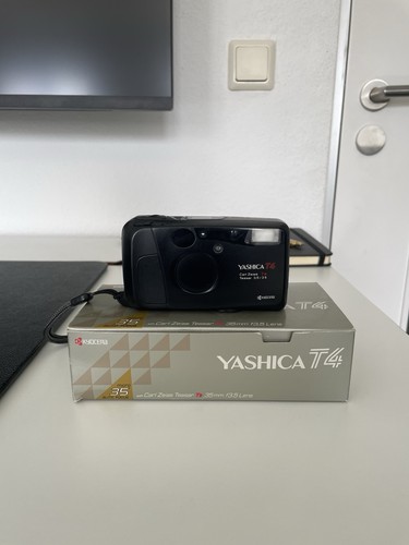 Yashica carl zeiss - yashica,