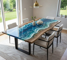 Tavolo da pranzo in resina