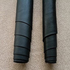 2 PEZZI DI MEZZI VITELLI