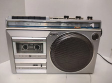 Registratore radio AM/FM vintage General Electric 3-5246A testato e funzionante.