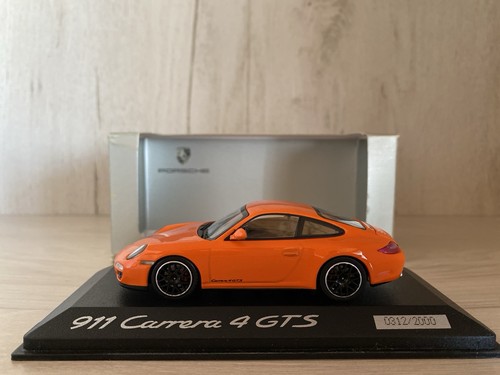 Porsche 911 997 - 1:43, 4