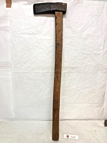 Vecchio stock libbre - 4,7, ascia