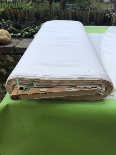 Coupon soie beige ancienne - coupon,