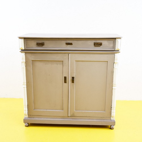 Credenza doppia anta stile