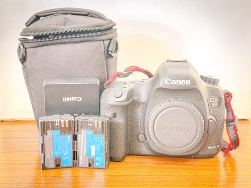Canon eos mark iii - eos,