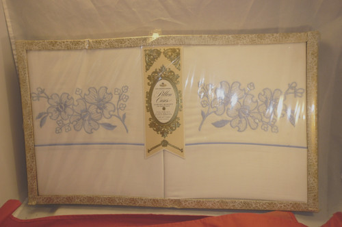 Due federe ricamate 200 - due,
