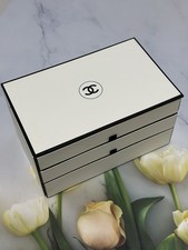 Chanel Make Up Box Beaute